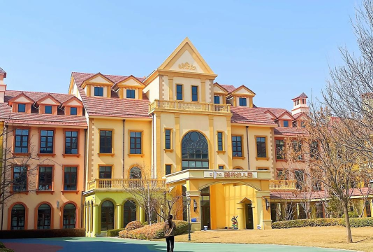 凤城市翰林私立学校