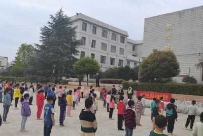 东安县水岭乡水岭中学