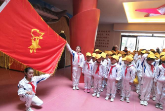 白塔区工农小学