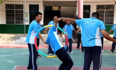 团风县上巴河镇十力中学