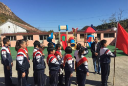 北京市平谷区上营小学