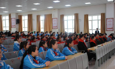 裕民县哈拉布拉乡中心校