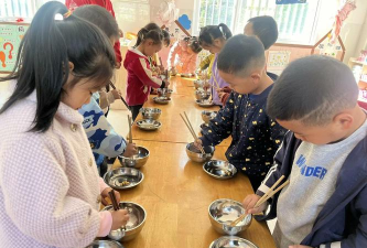 镇安县镇坪乡幼儿园