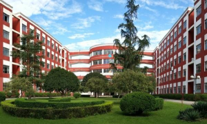 成都信息技术学校