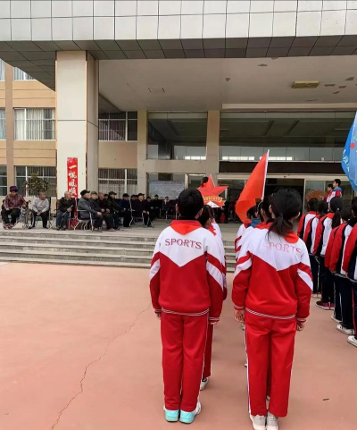 辛集市东明中学