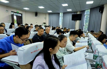 四川省德阳市中江实验中学