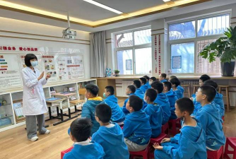 北京东城区革新里小学