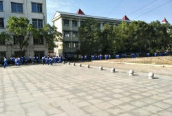 华亭县安口初级中学