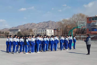 葫芦岛市连山区钢屯镇初级中学