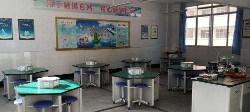 长阳县榔坪镇中心小学