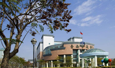 台南市立崇明国中