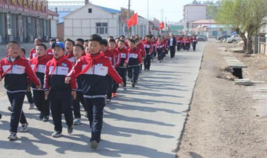 龙江县头站乡中心学校