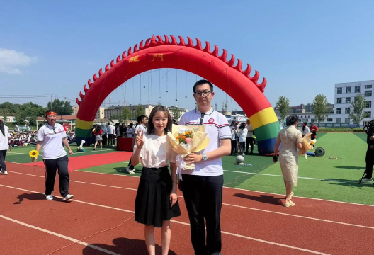 内蒙古呼伦贝尔市根河市满归林业局中学