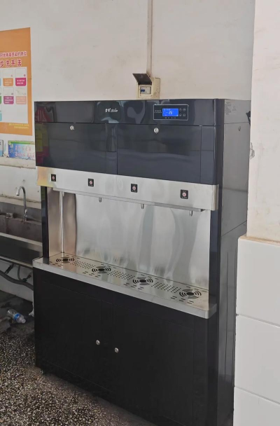 宁波市鄞州区咸祥镇中心小学