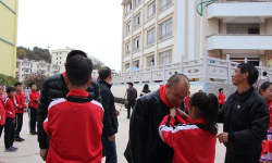 通海县杨广镇杨广小学校