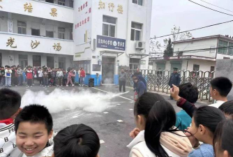 潘集区第二小学