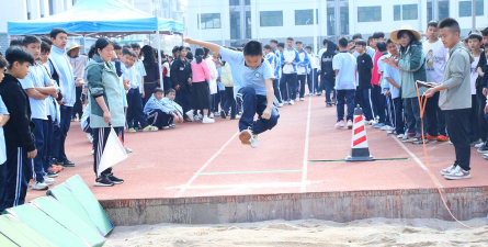 张林乡第三初级中学