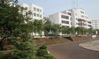 邻水县坛同镇初级中学