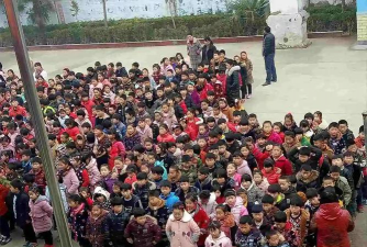 春城镇高朗小学