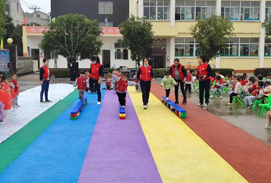 阳春市三甲镇中心幼儿园