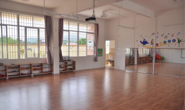 阳春市岗美镇开心幼儿园