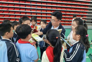 胶州市向阳小学