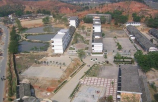 凤台县杨村乡杨村初级中学