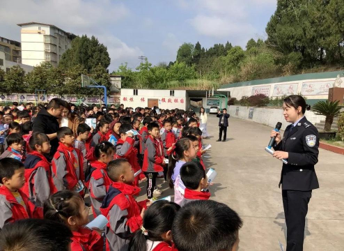 乐至县劳动镇民胜小学