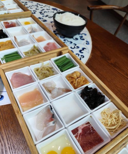 涟水七彩名廊文化艺术有限公司