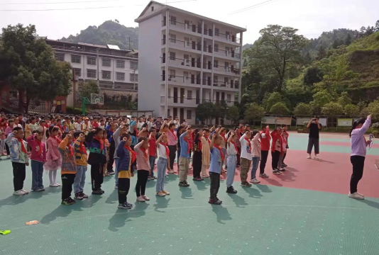 广安区代市镇小学校