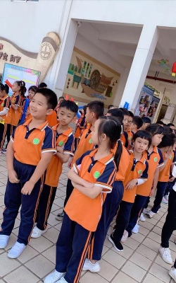 富林镇麦地小学