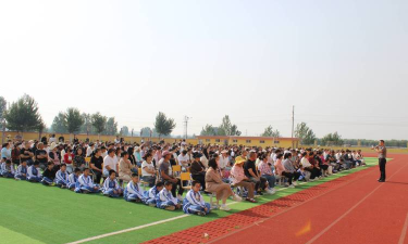 姜疃镇丰台初级中学