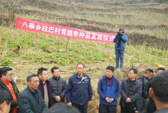 雷波县长河乡中心校