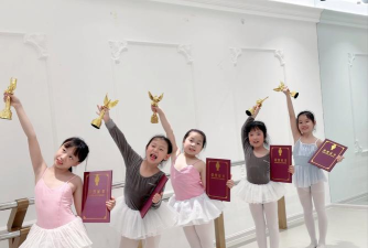 湘潭县小精灵艺术培训学校有限公司