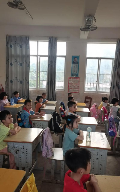 坡头区官渡镇小童学幼儿园