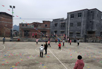 七地乡中心小学