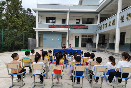 贯洞小学