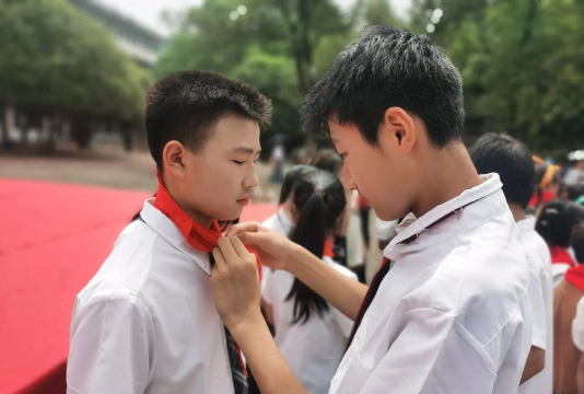 榕江县栽麻乡中学