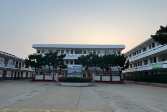 长寿县凤城中学校