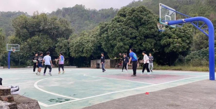 织金县白泥乡白泥中学