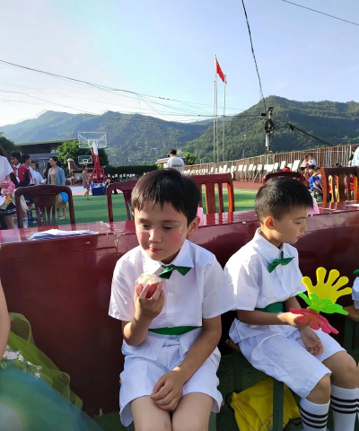 鱼台县王鲁镇英才学校