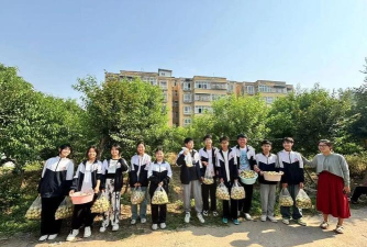 息县包信镇初级中学