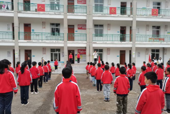 松北区松浦镇东方红小学