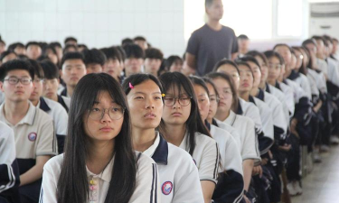 临沂市经济学校