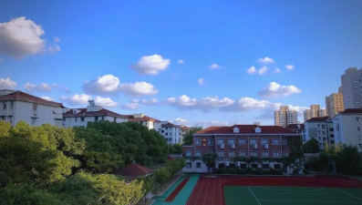 宝山区海滨小学