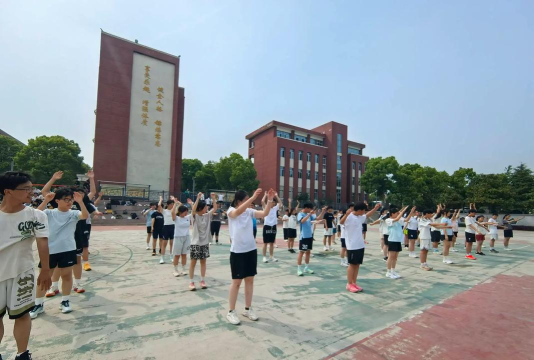 孝昌县卫店镇久隆中学