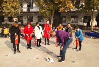 藁城市兴安镇冯村小学