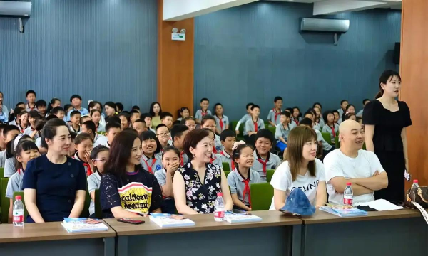 沈阳市铁路第五小学