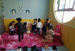 内蒙古巴彦淖尔盟蒙古族幼儿园