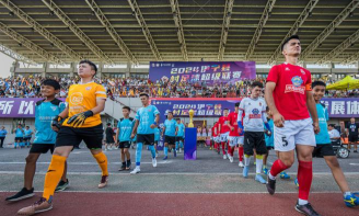 伊宁县巴依托海乡中学